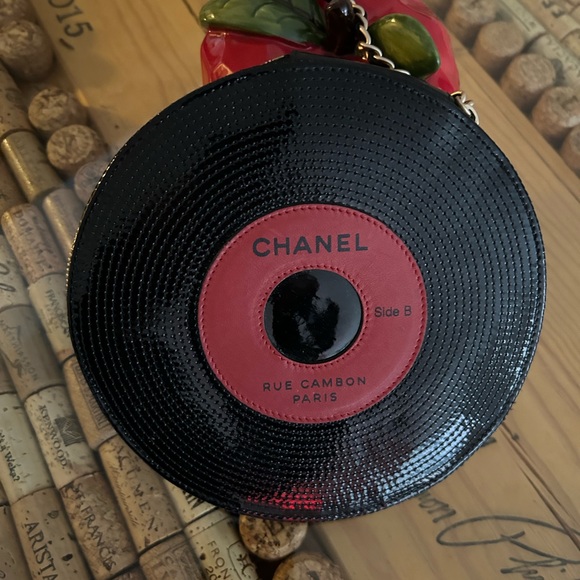 Chanel vintage 45 RPM Record Purse: incredibly Rare, pristine condition - Picture 5 of 9